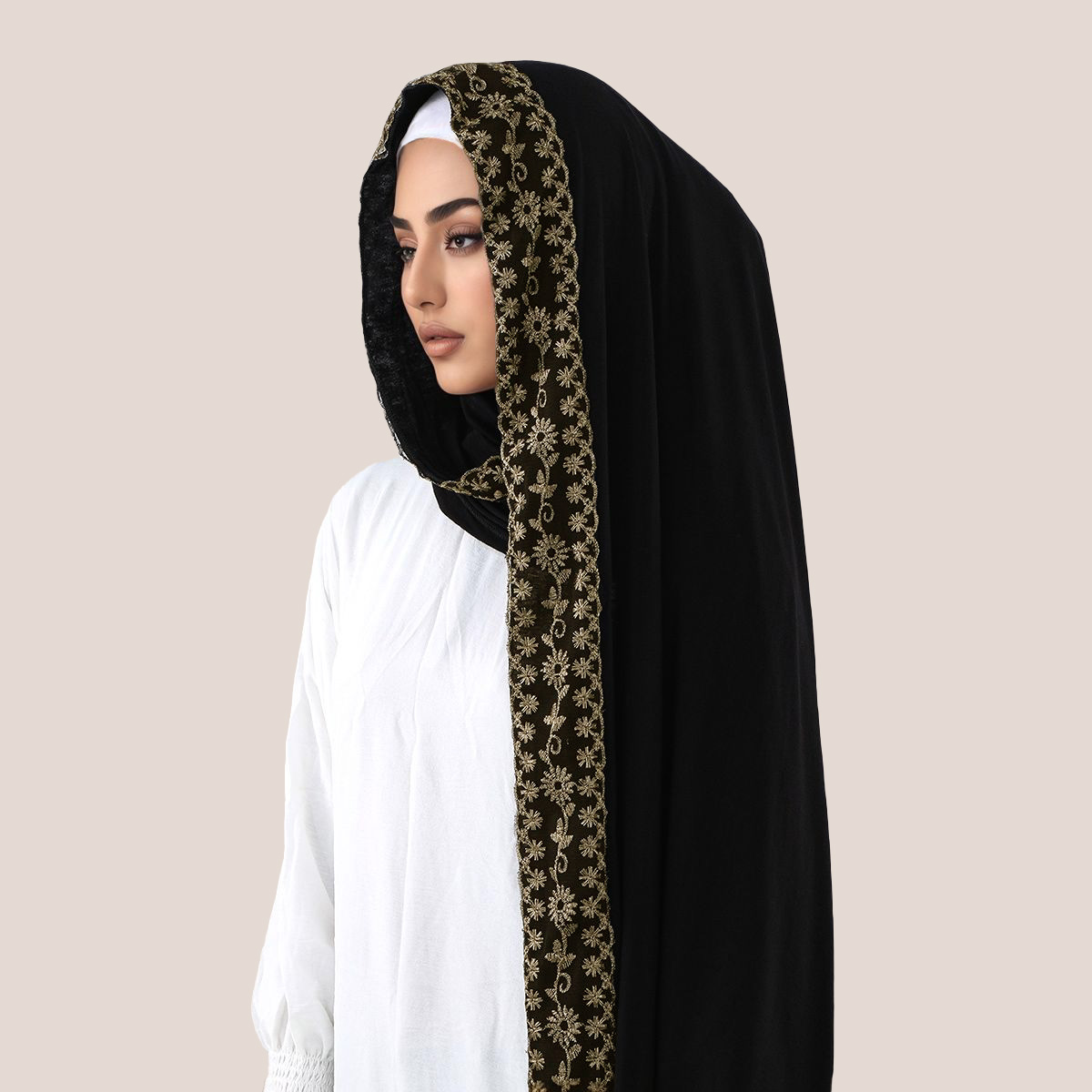 Koronkowy haft, bawełniany dże – Embroidery Shawl recenzja i cena