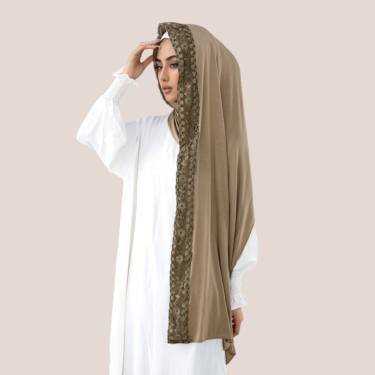 Koronkowy haft, bawełniany dże – Embroidery Shawl recenzja i cena