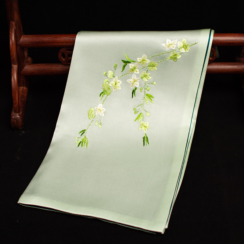 Czysta jedwabna apaszka z haft – Embroidery Set recenzja i cena