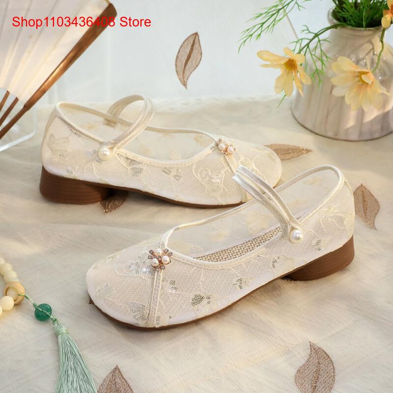 Nowe siateczkowe buty na niski – Embroidery Canvas recenzja i cena