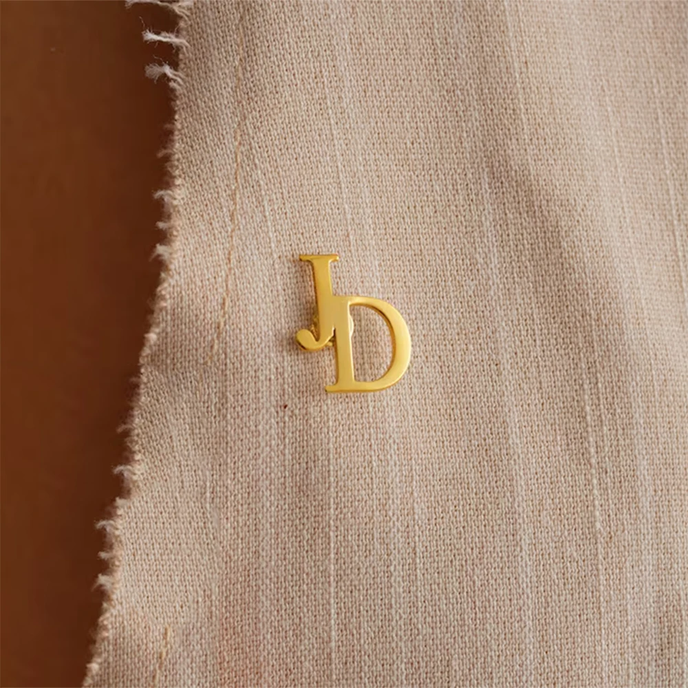 Niestandardowe inicjałowe bros – Embroidery Names recenzja i cena