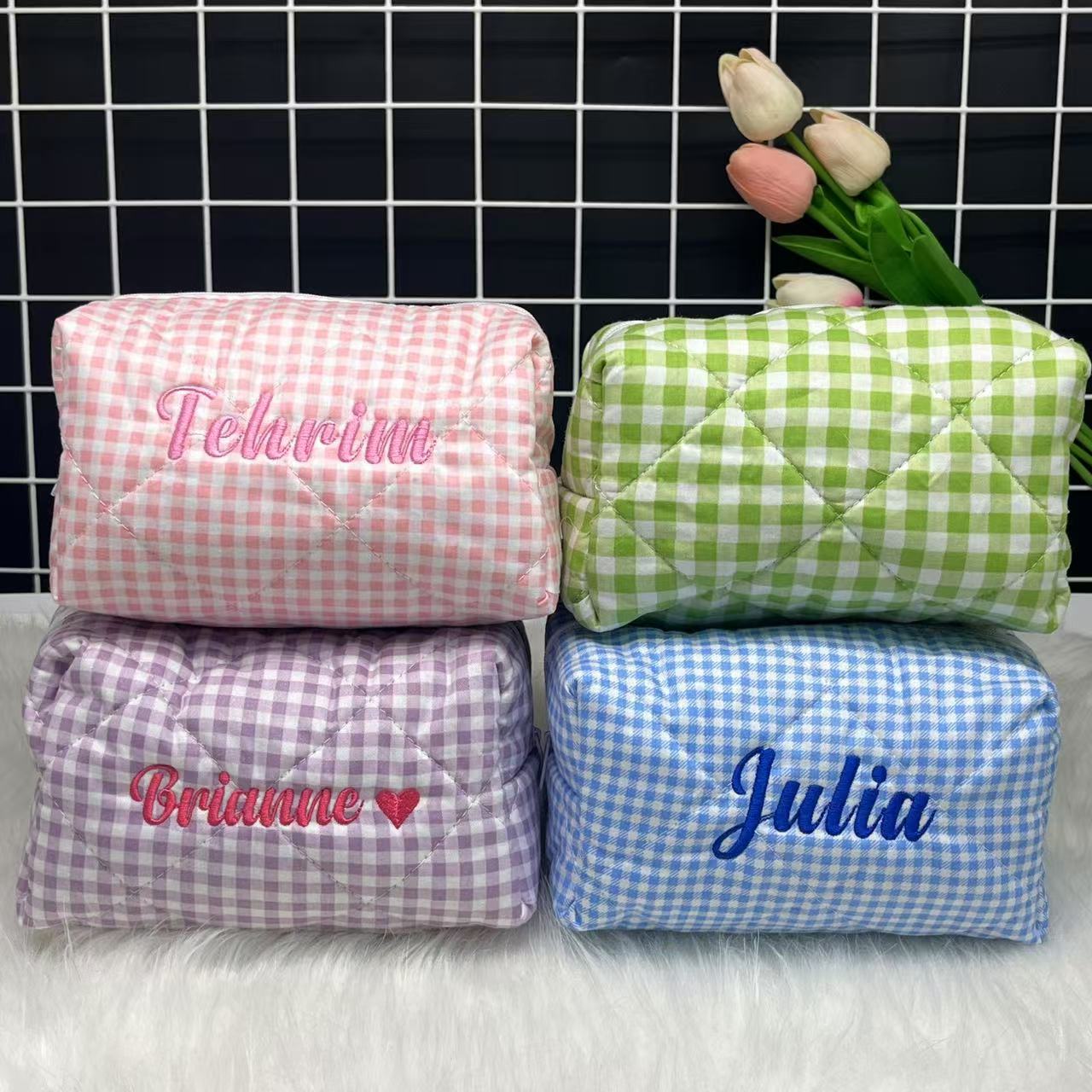 Kosmetyczka w paski o dużej po – Embroidery Names recenzja i cena